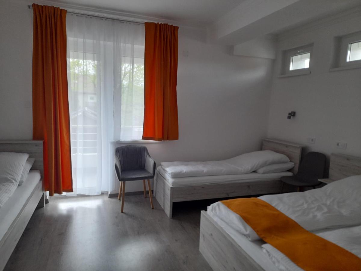 Bed and Breakfast Orion Panzio à Hajdúszoboszló Extérieur photo